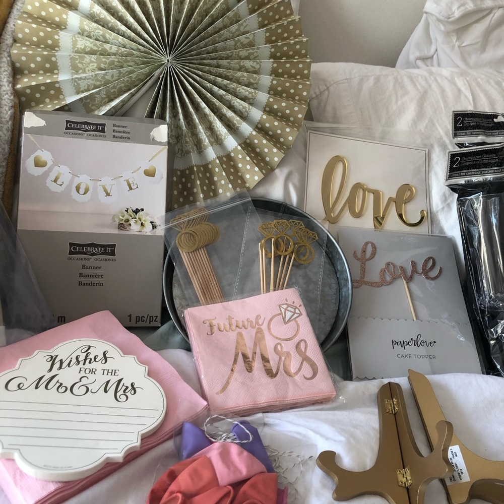 Bridal shower decor